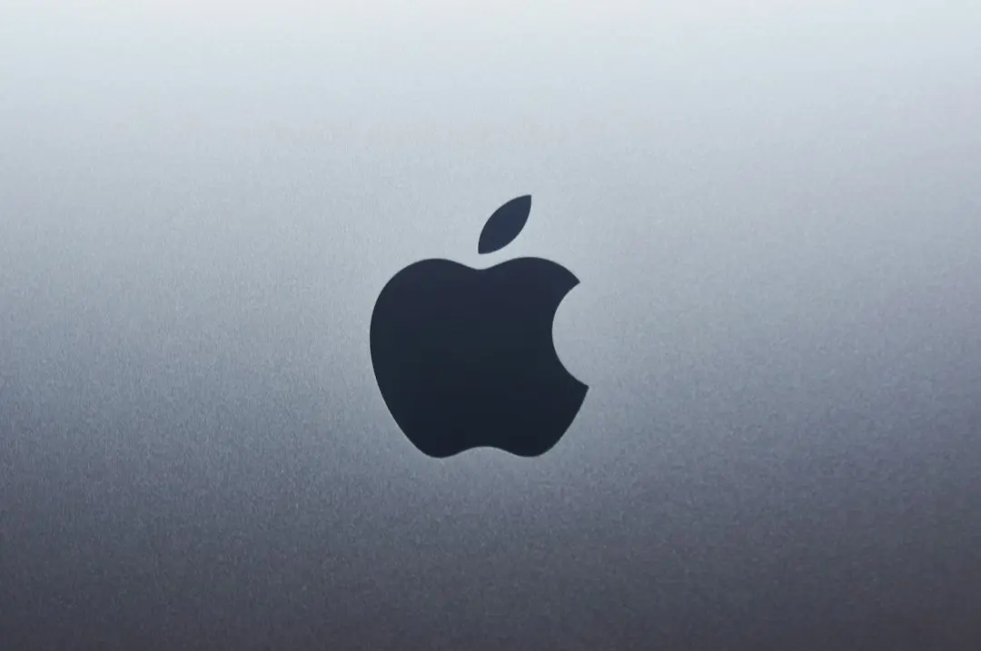 Apple în centrul unui litigiu antitrust: companii mari protestează la DOJ