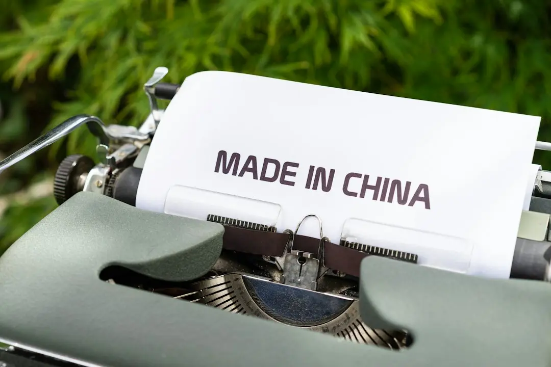 China extinde controalele de export pentru a acoperi modelele avansate de IA și designurile de cipuri
